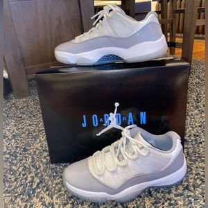 Men’s air Jordan 11 cement grey size 8.5